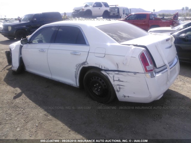 2C3CCAET9DH547089 - 2013 CHRYSLER 300C WHITE photo 3