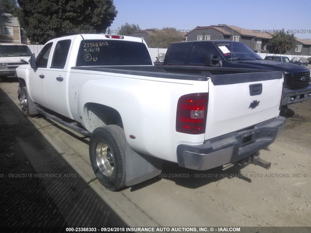 1GC4KZC89CF157996 - 2012 CHEVROLET SILVERADO K3500 WHITE photo 3