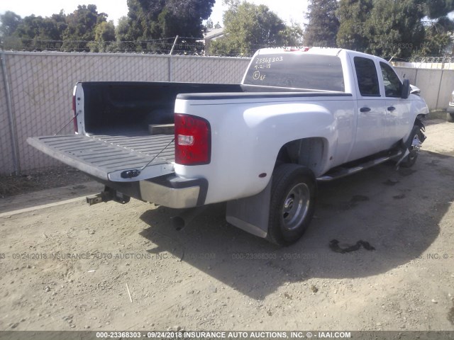 1GC4KZC89CF157996 - 2012 CHEVROLET SILVERADO K3500 WHITE photo 4