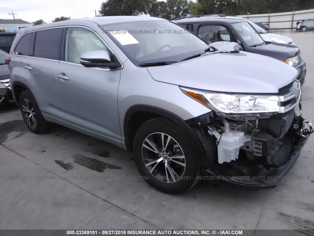 5TDZZRFH1JS239229 - 2018 TOYOTA HIGHLANDER LE/LE PLUS SILVER photo 1
