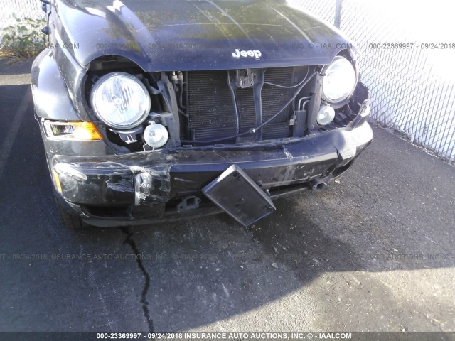 1J4GL58K45W614279 - 2005 JEEP LIBERTY LIMITED BLACK photo 6