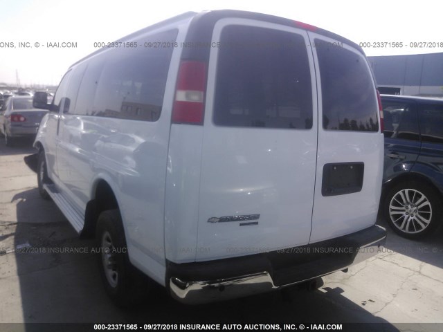 1GAZGYFG5E1104323 - 2014 CHEVROLET EXPRESS G3500 LT WHITE photo 3