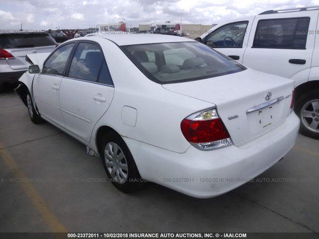 4T1BE32K46U686017 - 2006 TOYOTA CAMRY LE/XLE/SE WHITE photo 3