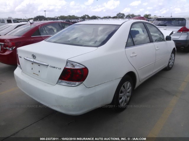 4T1BE32K46U686017 - 2006 TOYOTA CAMRY LE/XLE/SE WHITE photo 4