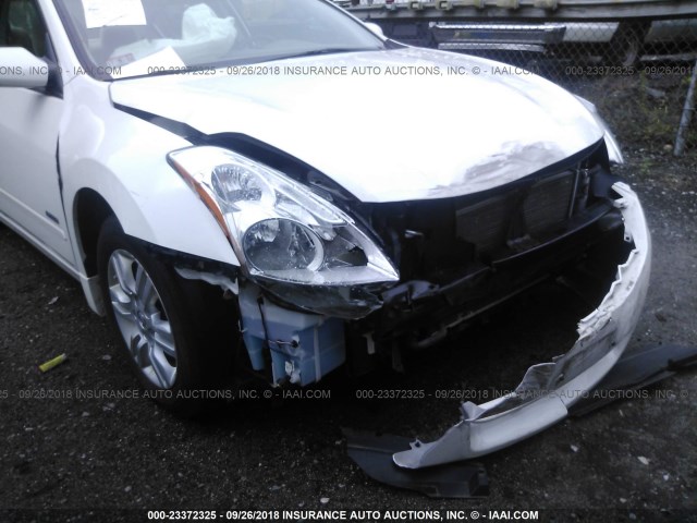 1N4CL2AP9BC185183 - 2011 NISSAN ALTIMA HYBRID WHITE photo 6