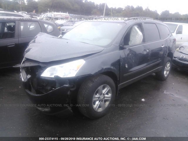 1GNKVFED0CJ358794 - 2012 CHEVROLET TRAVERSE LS GRAY photo 2