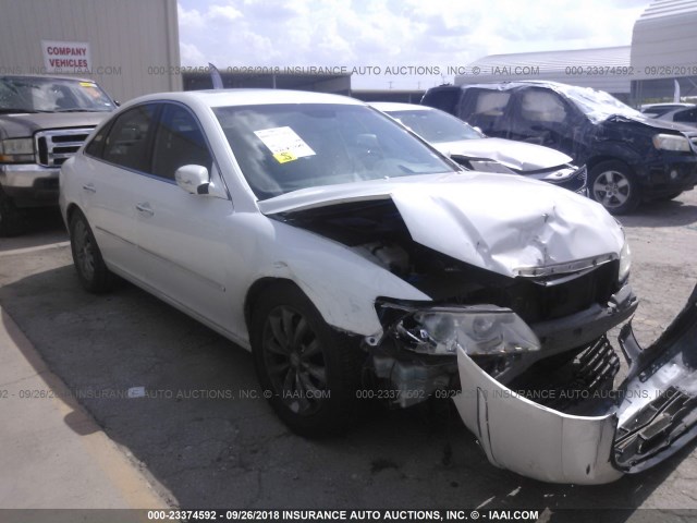 KMHFC46F68A252857 - 2008 HYUNDAI AZERA SE/LIMITED WHITE photo 1