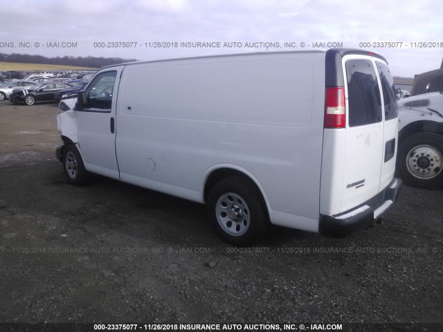 1GCSHAF45E1144341 - 2014 CHEVROLET EXPRESS G1500  WHITE photo 3