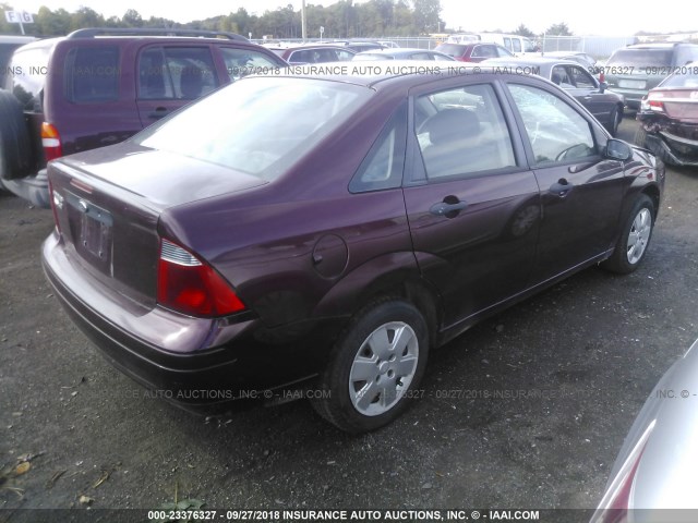 1FAFP34N97W285226 - 2007 FORD FOCUS ZX4/S/SE/SES MAROON photo 4
