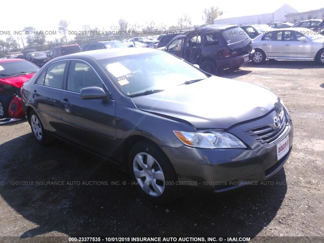 JTNBE46K173024841 - 2007 TOYOTA CAMRY NEW GENERAT CE/LE/XLE/SE GRAY photo 1