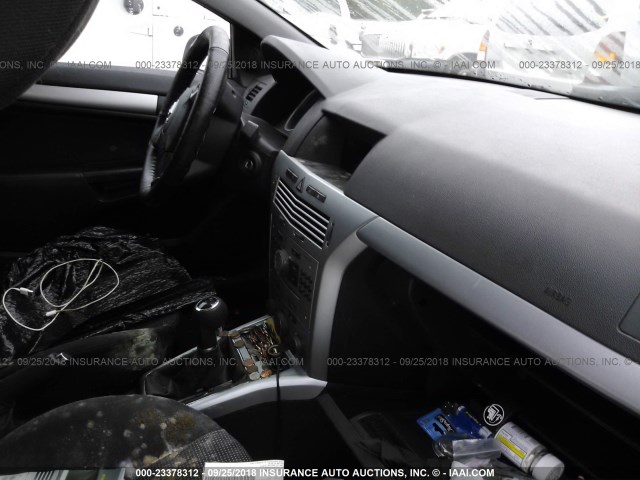 W08AT271785096755 - 2008 SATURN ASTRA XR SILVER photo 5