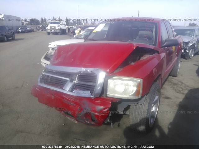 1D7HE48N16S533912 - 2006 DODGE DAKOTA QUAD SLT RED photo 2