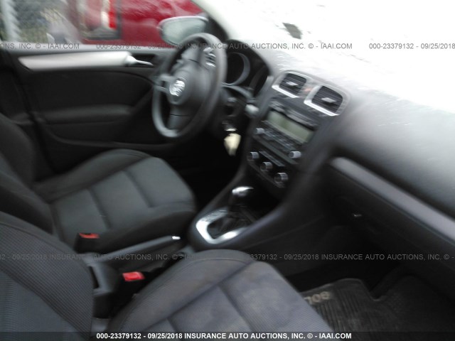 WVWDA7AJ3BW289048 - 2011 VOLKSWAGEN GOLF 银色 照片 5