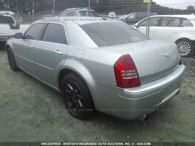 2C3JA63HX5H502107 - 2005 CHRYSLER 300C TEAL photo 3