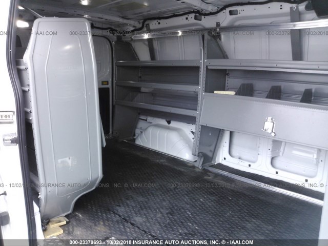 1FTYR1YM6JKA37615 - 2018 FORD TRANSIT T-250 WHITE photo 8