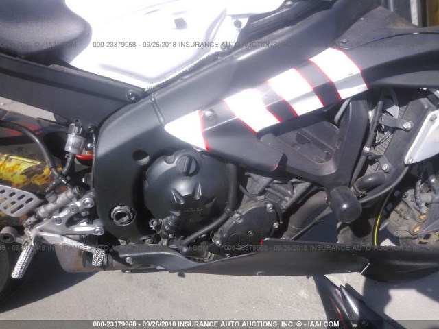 JYARJ12Y96A000901 - 2006 YAMAHA YZFR6 C BLACK photo 8