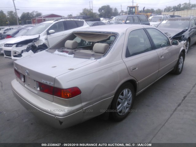 4T1BG22K31U811117 - 2001 TOYOTA CAMRY CE/LE/XLE 金色 照片 4