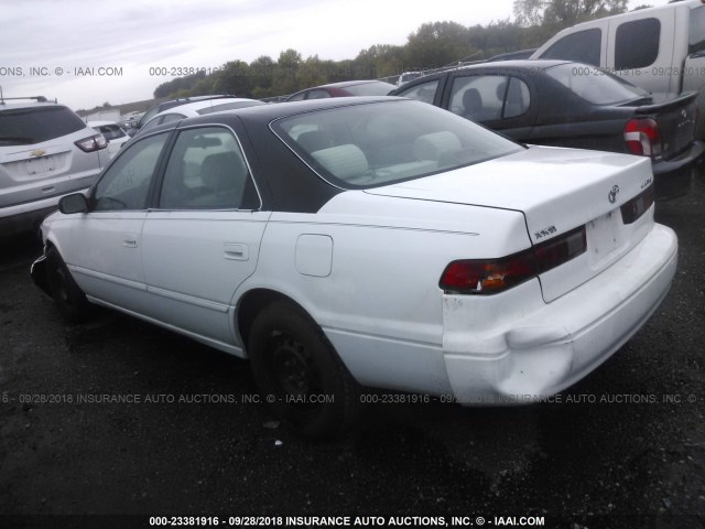 4T1BG22K7XU883883 - 1999 TOYOTA CAMRY CE/LE/XLE WHITE photo 3