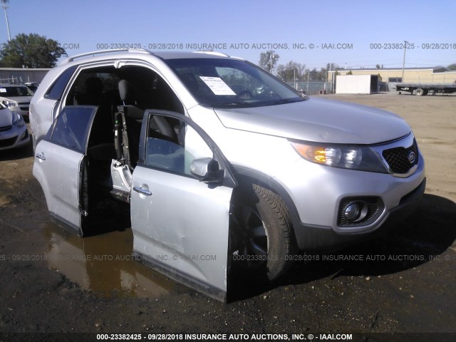 5XYKT3A62DG355384 - 2013 KIA SORENTO LX SILVER photo 1