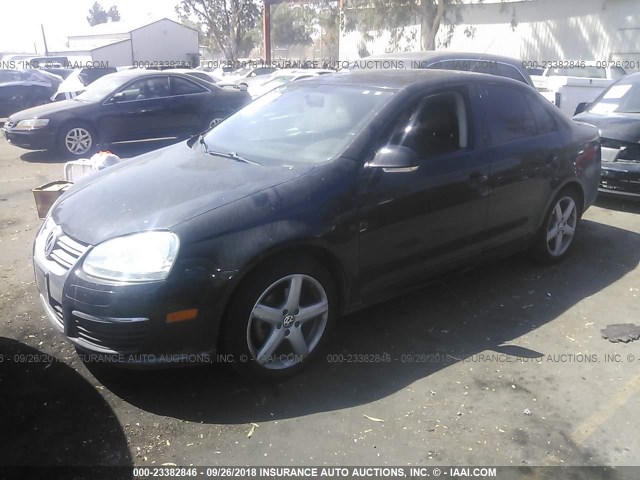 3VWRZ7AJ8AM152536 - 2010 VOLKSWAGEN JETTA SE/SEL BLACK photo 2