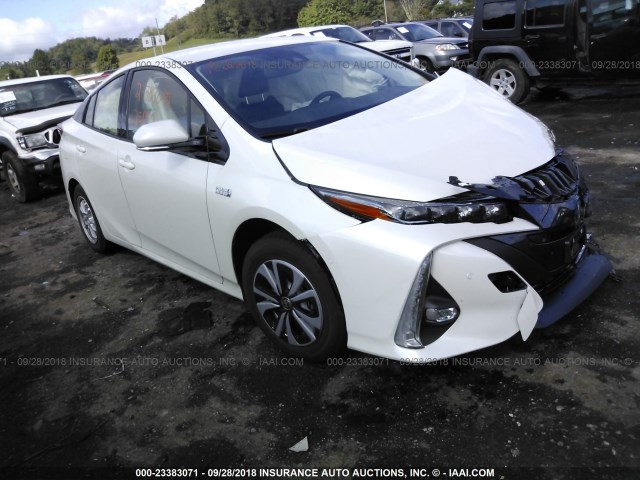 JTDKARFP7J3083005 - 2018 TOYOTA PRIUS PRIME  WHITE photo 1