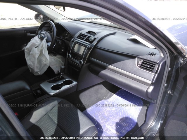 4T1BF1FK9DU709249 - 2013 TOYOTA CAMRY L/SE/LE/XLE Qara foto 5