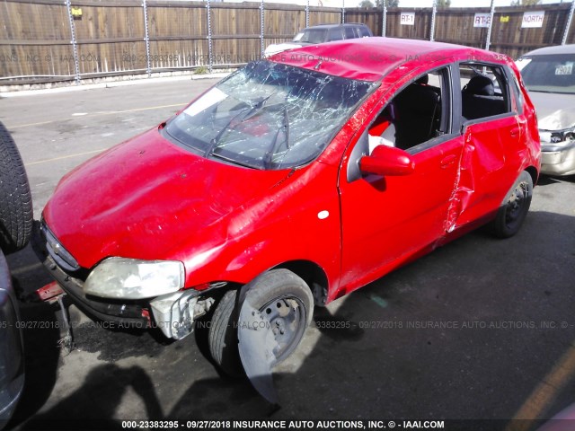 KL1TD66666B683956 - 2006 CHEVROLET AVEO LS RED photo 2
