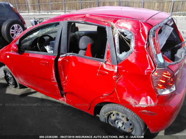 KL1TD66666B683956 - 2006 CHEVROLET AVEO LS RED photo 6