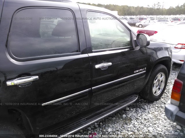 1GKFK63847J352001 - 2007 GMC YUKON DENALI BLACK photo 4