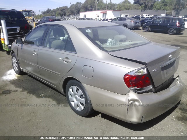 4T1BE32KX3U702765 - 2003 TOYOTA CAMRY LE/XLE/SE BEIGE photo 3