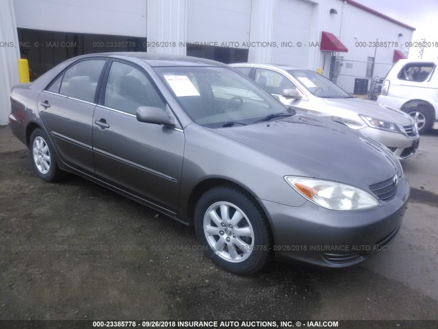 4T1BE32K42U606984 - 2002 TOYOTA CAMRY LE/XLE/SE GRAY photo 1