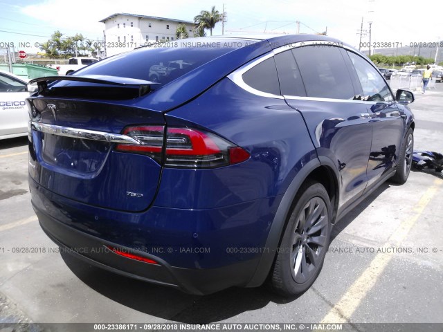 5YJXCAE21JF102500 - 2018 TESLA MODEL X BLUE photo 4