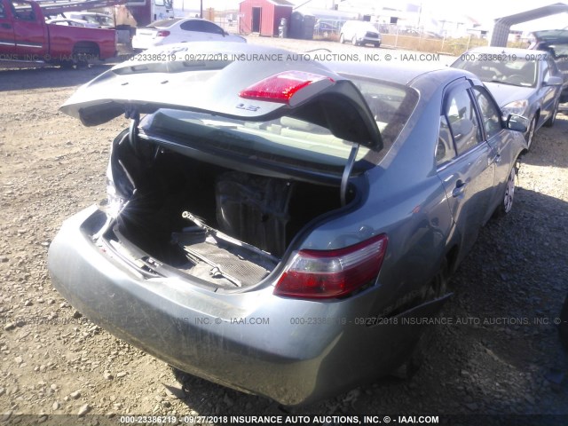 4T4BE46K48R021482 - 2008 TOYOTA CAMRY CE/LE/XLE/SE SILVER photo 4