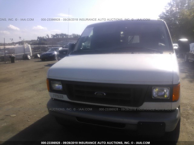 1FTSS34P04HA72724 - 2004 FORD ECONOLINE E350 SUPER DUTY VAN WHITE photo 6