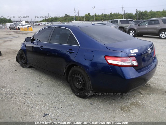 4T1BF3EK9AU514194 - 2010 TOYOTA CAMRY SE/LE/XLE BLUE photo 3