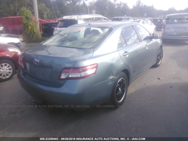 4T4BF3EK9BR105619 - 2011 TOYOTA CAMRY SE/LE/XLE GRAY photo 4