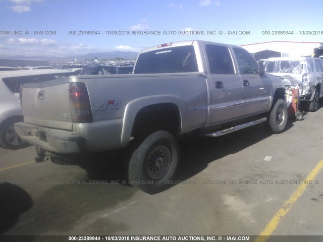 1GTHK23275F925546 - 2005 GMC SIERRA K2500 HEAVY DUTY SILVER photo 4