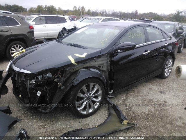 5NPEC4AC8BH153325 - 2011 HYUNDAI SONATA SE/LIMITED BLACK photo 2