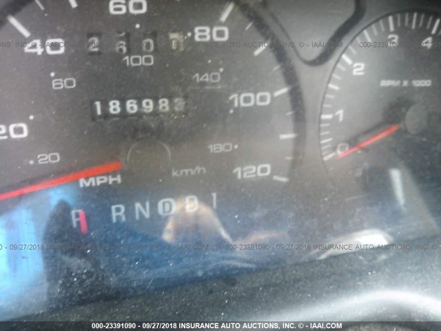 1FAFP55U62G108864 - 2002 FORD TAURUS SES GRAY photo 7