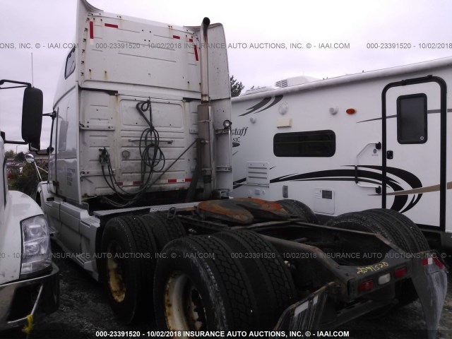 4V4NC9GH37N455844 - 2007 VOLVO VNL L WHITE photo 3