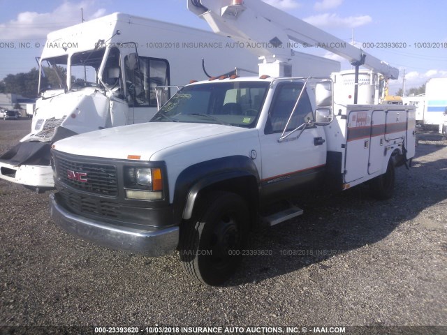 1GDKC34J7YF409542 - 2000 GMC C3500 C3500 HEAVY DUTY WHITE photo 2