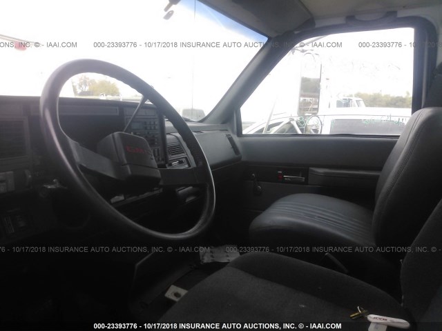 1GDL7H1C7XJ504710 - 1999 GMC C-SERIES C7H042 WHITE photo 5