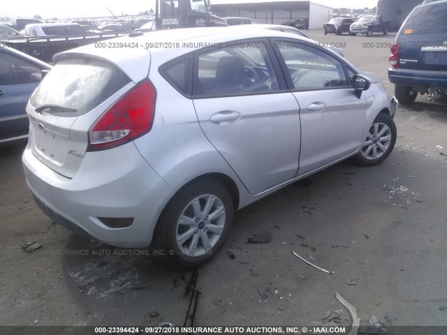 3FADP4EJ7CM207787 - 2012 FORD FIESTA SE SILVER photo 4