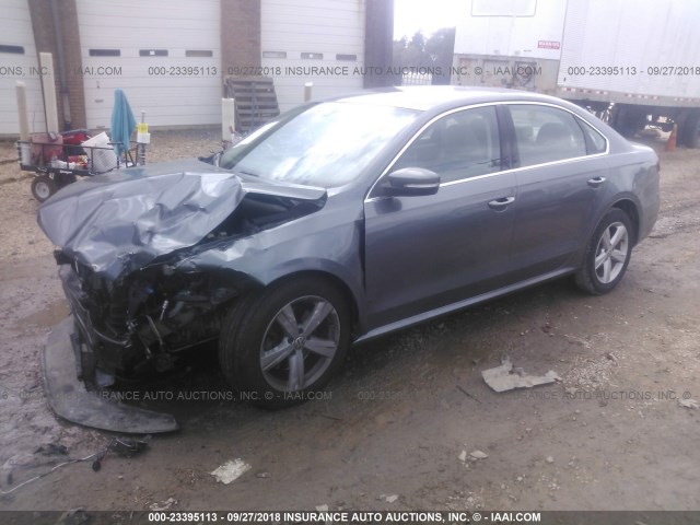 1VWBP7A32DC035341 - 2013 VOLKSWAGEN PASSAT SE GRAY photo 2