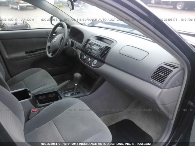 4T1BE32K16U115830 - 2006 TOYOTA CAMRY LE/XLE/SE BLACK photo 5