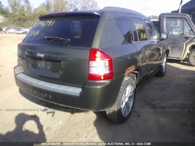 1J8FF47W98D657810 - 2008 JEEP COMPASS SPORT GREEN photo 4