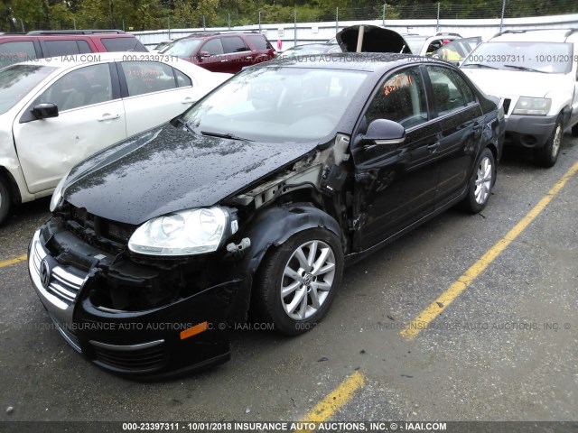 3VWRX7AJ3AM130935 - 2010 VOLKSWAGEN JETTA SE/SEL BLACK photo 2