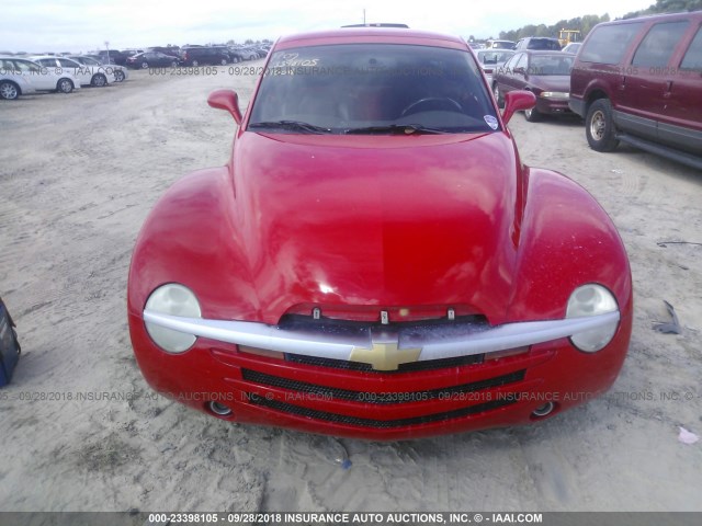 1GCES14P64B105617 - 2004 CHEVROLET SSR 红色 照片 6