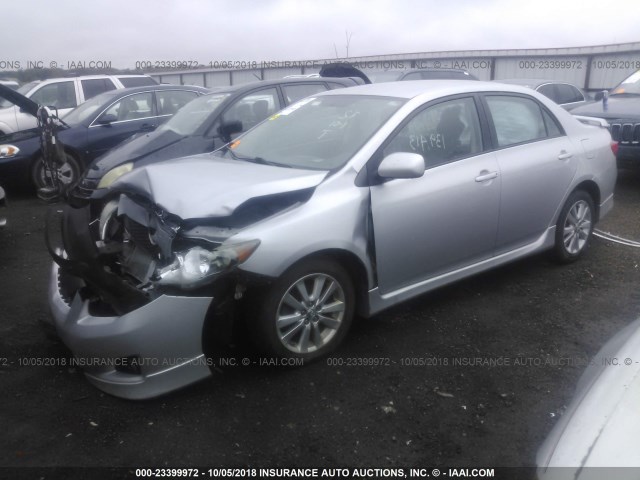 1NXBU4EE9AZ332095 - 2010 TOYOTA COROLLA S/LE/XLE SILVER photo 2