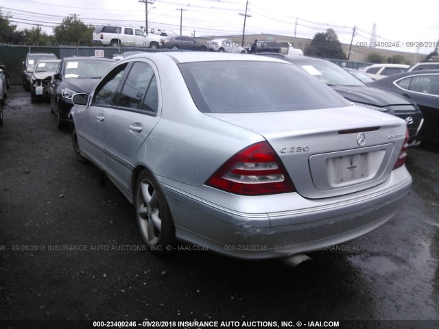 WDBRF40J74A641585 - 2004 MERCEDES-BENZ C 230K SPORT SEDAN SILVER photo 3